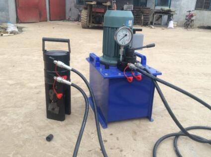 全自動(dòng)液壓機(jī)